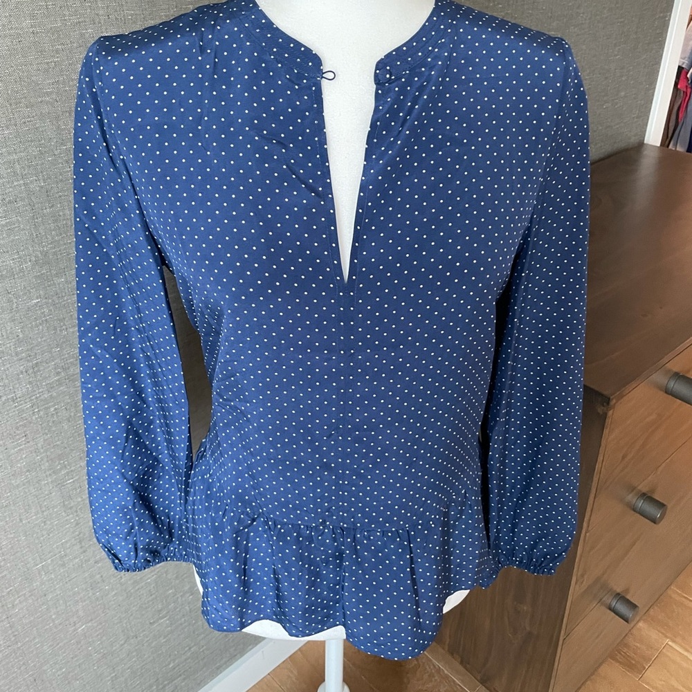 NWT adorable J Crew Tiny Dotted Blouse Sz 6